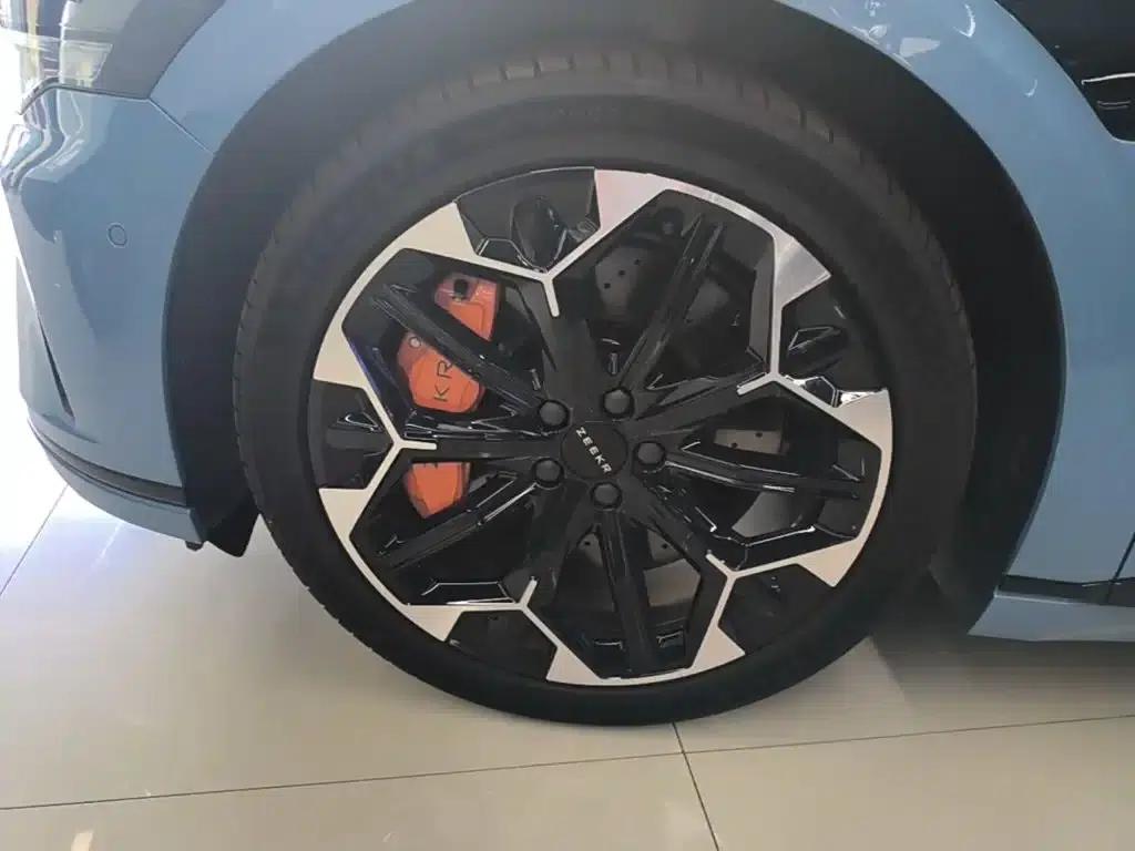 Extreme Krypton 007GT 2025 All-Wheel Drive Intelligent Driving Edition 75kWh — миниатюра 23