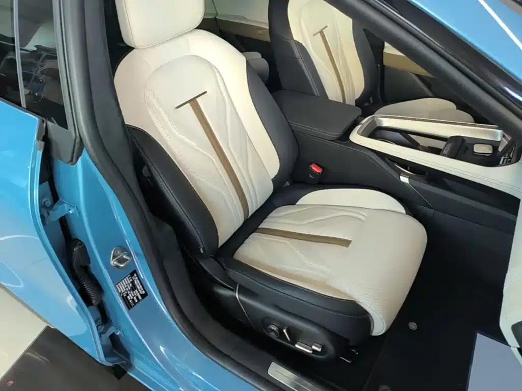 Extreme Krypton 007GT 2025 All-Wheel Drive Intelligent Driving Edition 75kWh — миниатюра 25