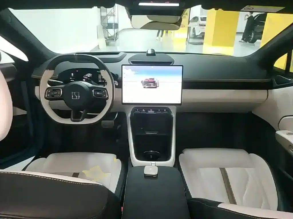 Jike 007GT 2025 Rear-Wheel Drive Intelligent Driving Edition 75kWh — миниатюра 10