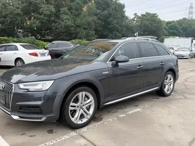 Audi A4 (Imported) 2017 45 TFSI allroad quattro Fashion Edition