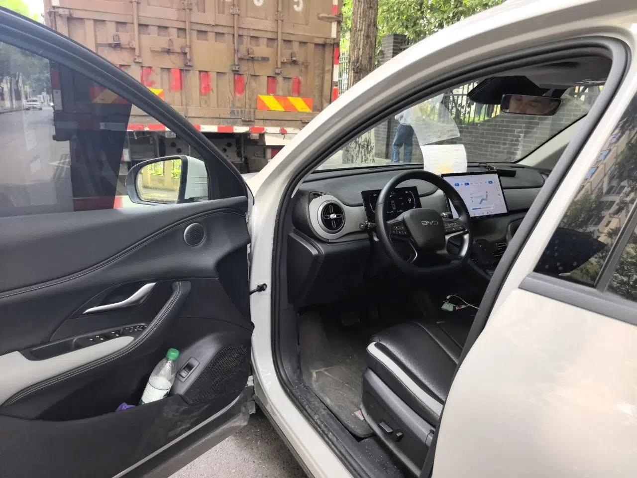 BYD Sealion 05 DM-i 2025 DM-i 75KM Prestige Model — миниатюра 16