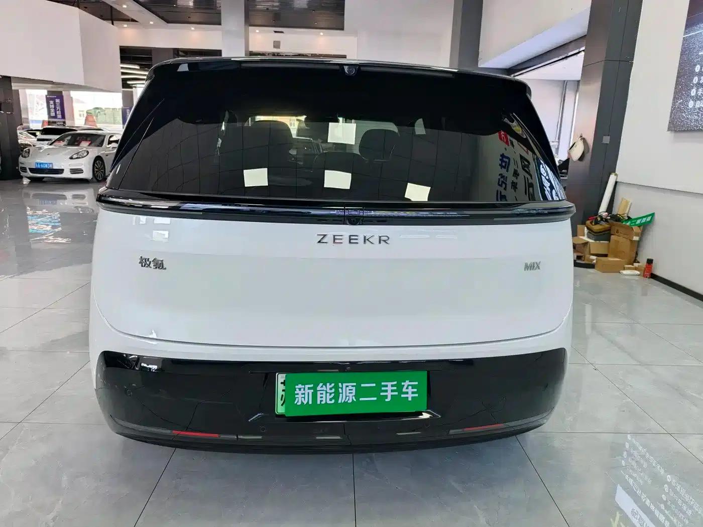 Jike MIX 2025 Long Range Intelligent Driving Edition — миниатюра 22