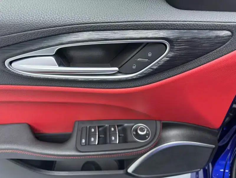 Giulia Juliet 2021 2.0T 280HP Luxury Edition — миниатюра 11
