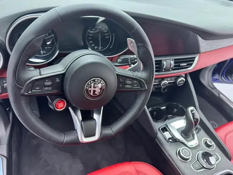 Giulia Juliet 2021 2.0T 280HP Luxury Edition — миниатюра 8