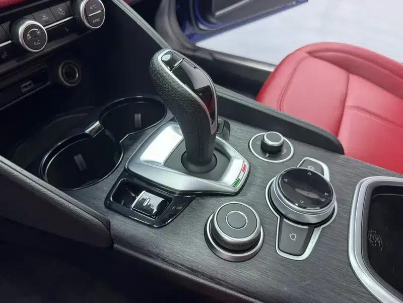 Giulia Juliet 2021 2.0T 280HP Luxury Edition — миниатюра 9