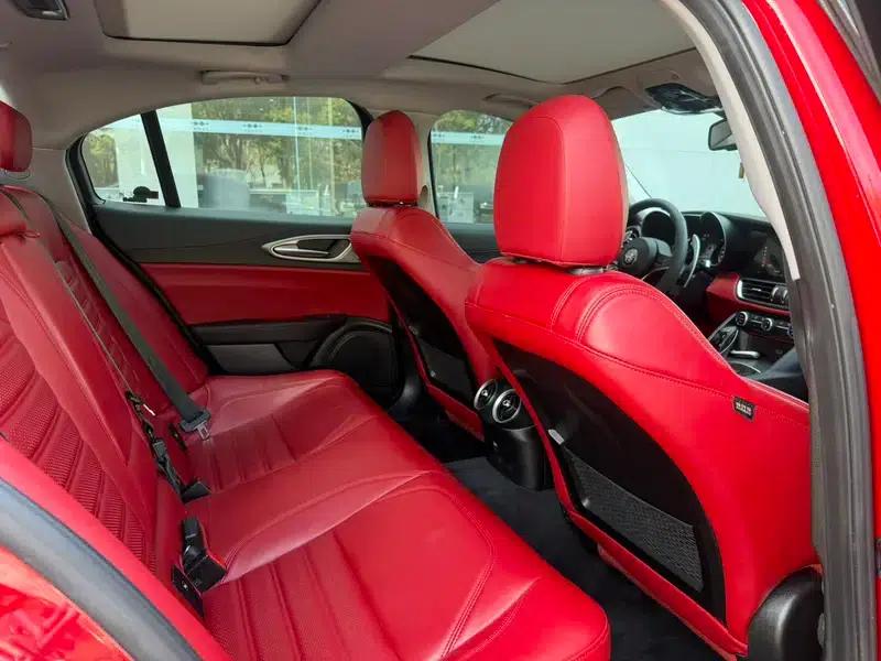 Giulia Juliet 2017 2.0T 280HP Luxury Sport Edition — миниатюра 12