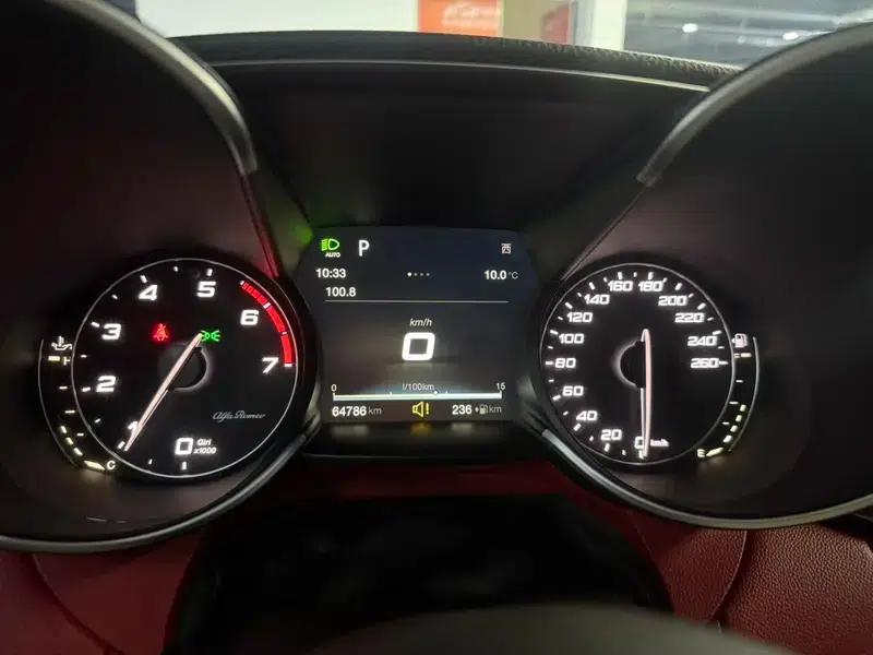 Giulia Juliet 2017 2.0T 280HP Luxury Sport Edition — миниатюра 9