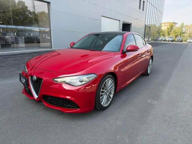 Giulia Juliet 2017 2.0T 280HP Luxury Sport Edition