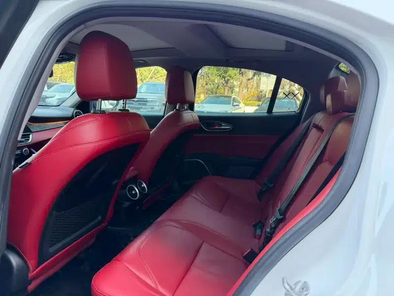 Giulia Juliet 2020 2.0T 280HP Dark Night Phantom Limited Edition — миниатюра 11