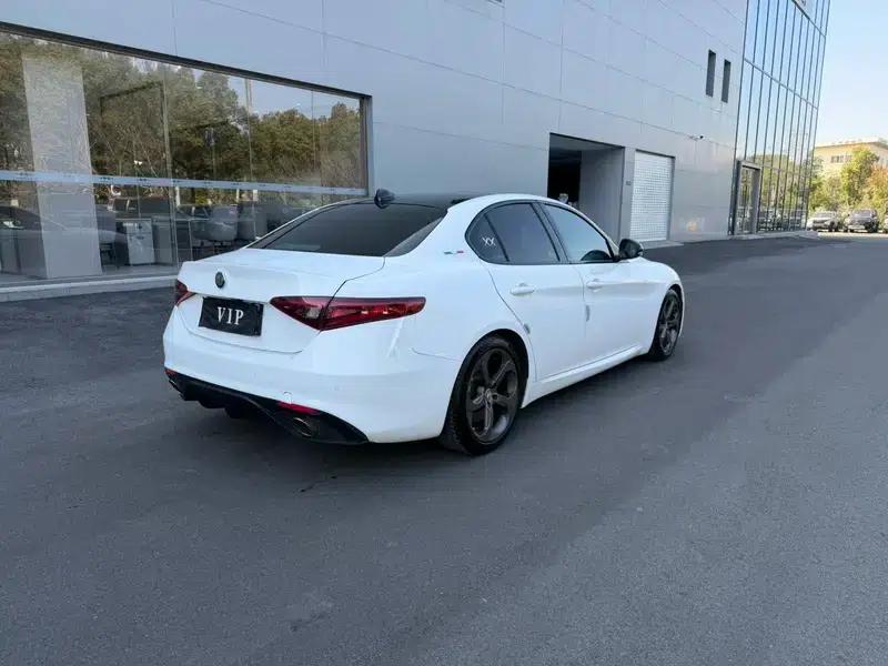 Giulia Juliet 2020 2.0T 280HP Dark Night Phantom Limited Edition — миниатюра 6