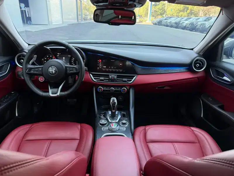 Giulia Juliet 2020 2.0T 280HP Dark Night Phantom Limited Edition — миниатюра 8
