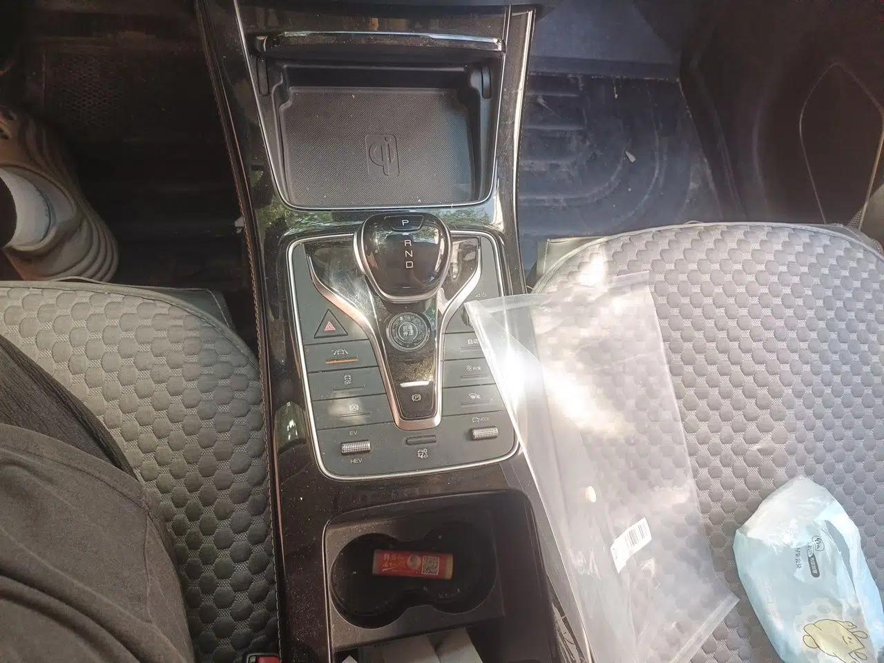 BYD Song MAX New Energy 2022 DM-i 105KM Flagship Model — миниатюра 14