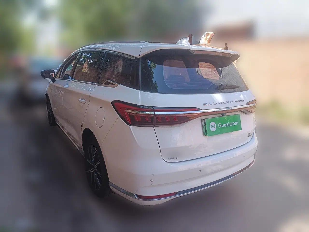 BYD Song MAX New Energy 2022 DM-i 105KM Flagship Model — миниатюра 4