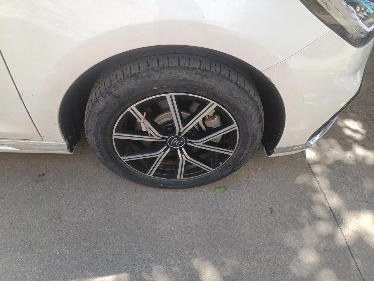 BYD Song MAX New Energy 2022 DM-i 105KM Flagship Model — миниатюра 8