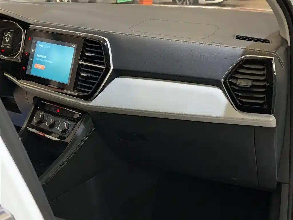 Jetta VS7 2023 280TSI Automatic Entry-Level Edition — миниатюра 11