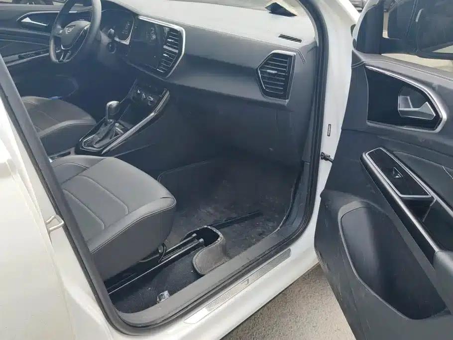 Jetta VS7 2021 Panda Edition 1.4T Automatic Enjoyment Edition — миниатюра 8