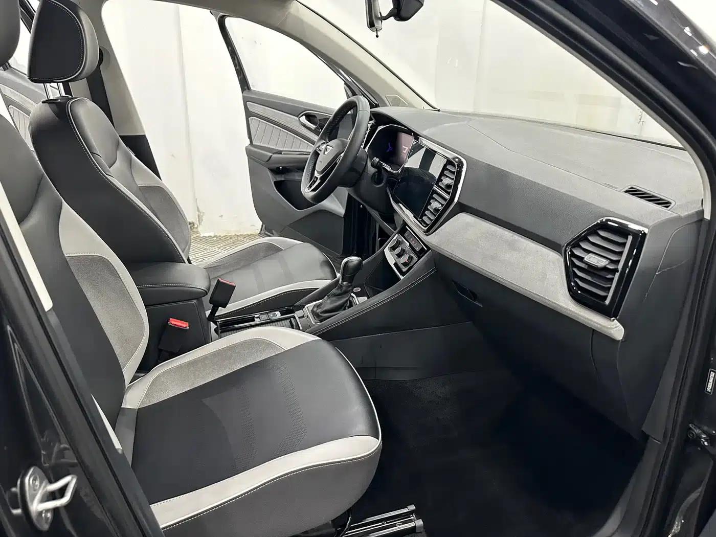 Jetta VS7 2022 280TSI Automatic High-Gloss Enjoy Edition — миниатюра 4