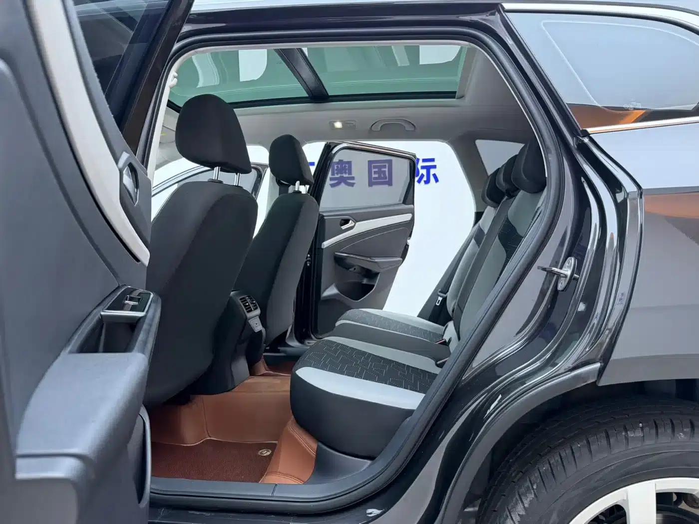 Jetta VS7 2023 280TSI Automatic Entry-Level Edition — миниатюра 11