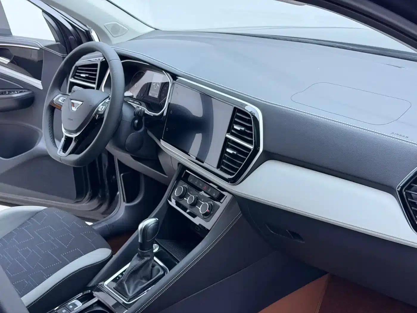 Jetta VS7 2023 280TSI Automatic Entry-Level Edition — миниатюра 15
