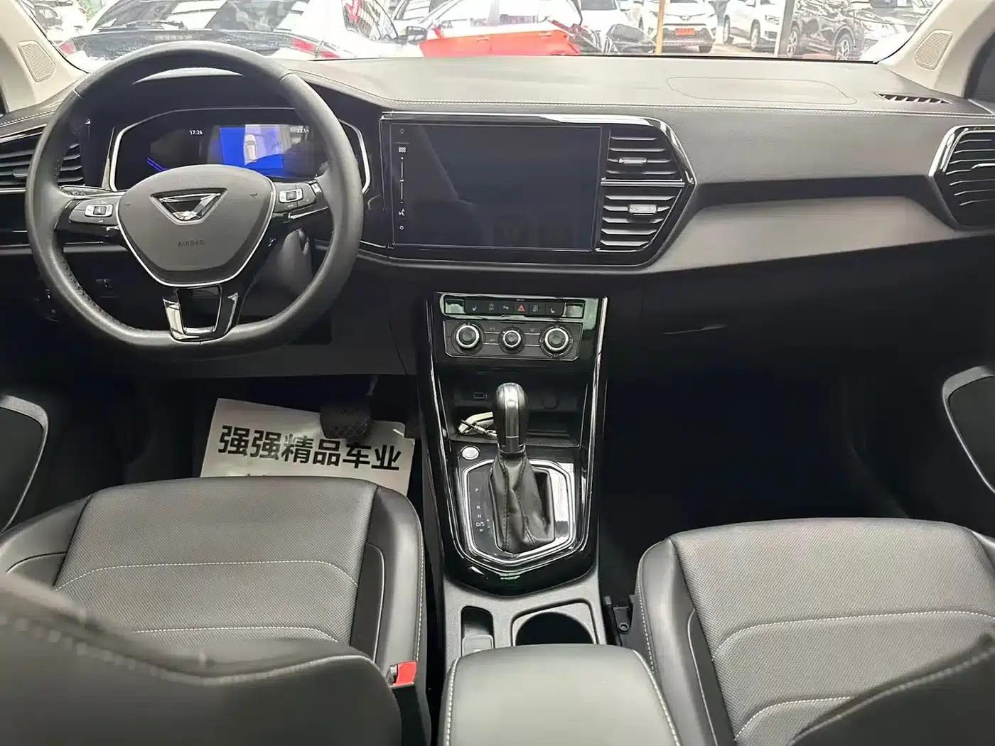 Jetta VS7 2022 Panda Edition 1.4T Automatic Enjoyment Pro — миниатюра 8
