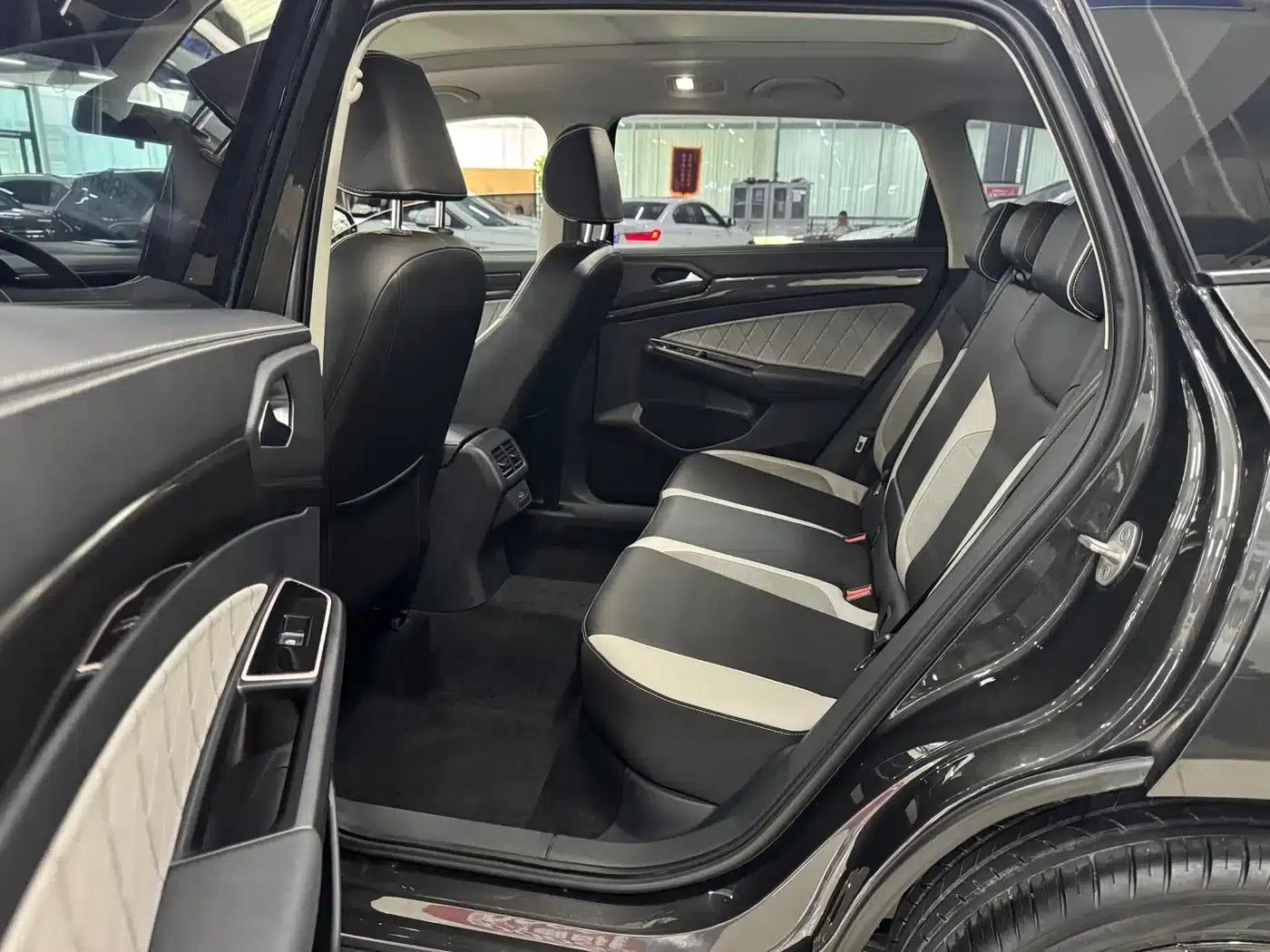 Jetta VS7 2022 280TSI Automatic High-Gloss Enjoy Edition — миниатюра 6