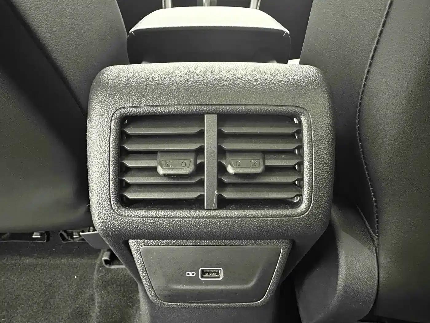 Jetta VS7 2023 280TSI Automatic High-Gloss Enjoy Edition — миниатюра 13