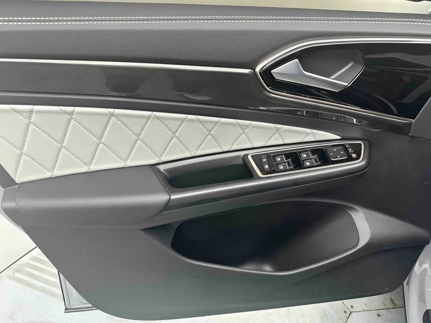 Jetta VS7 2023 280TSI Automatic High-Gloss Enjoy Edition — миниатюра 10