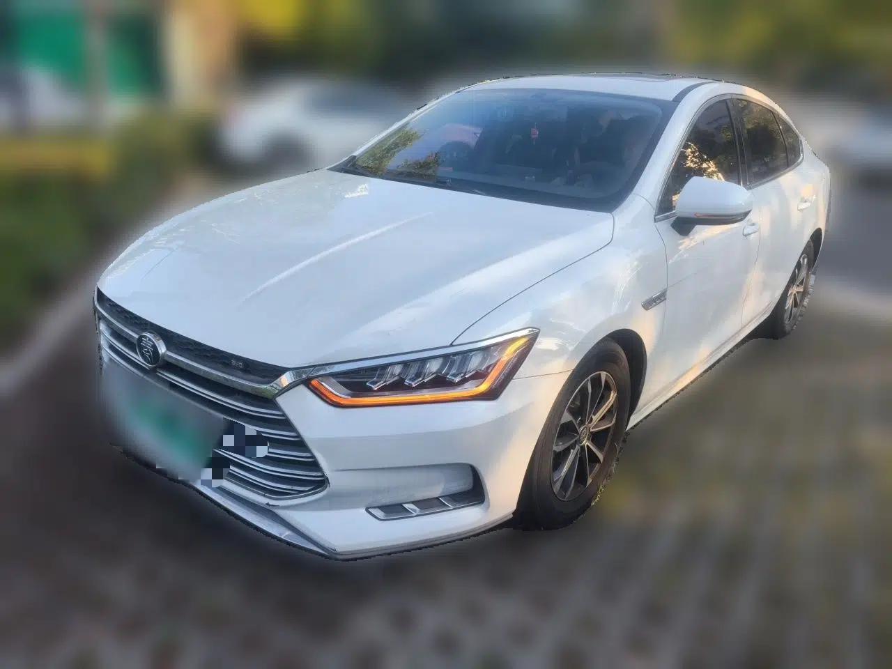 BYD Qin Pro New Energy 2019 DM Super Edition 1.5TI Automatic Smart Connect X-Trail Model China VI Standard — миниатюра 1