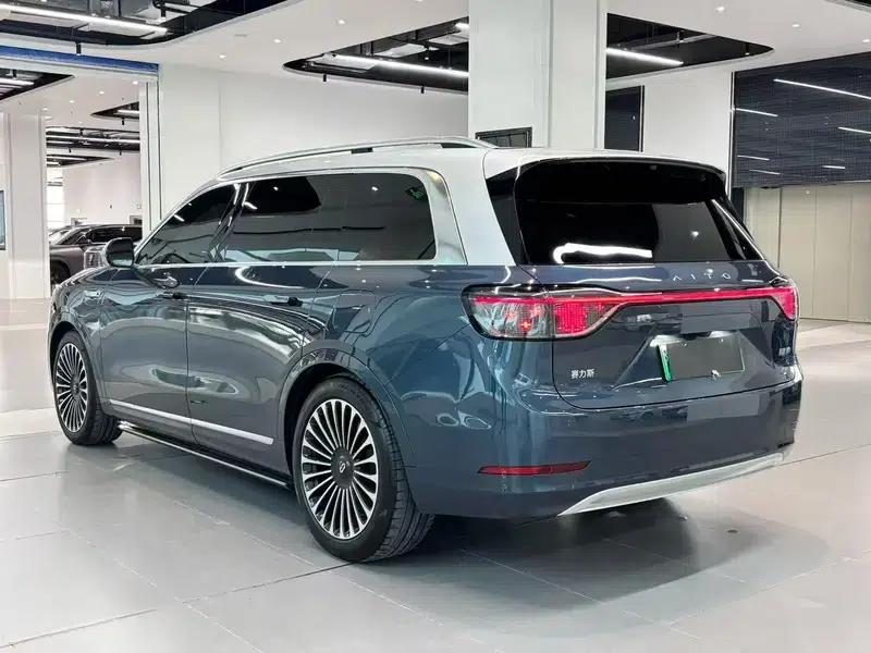 Wenjie M9 2024 Ultra Range Extended 6-Seater — миниатюра 4