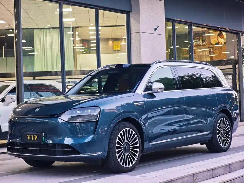 Wenjie M9 2024 Ultra Range Extended 6-Seater — миниатюра 1