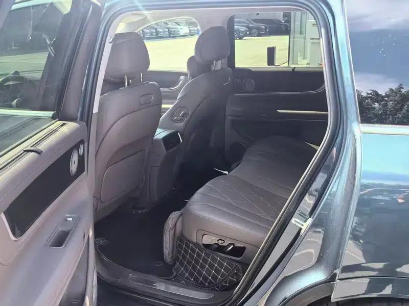 Wenjie M9 2024 Extended Range Ultra 5-Seater — миниатюра 12