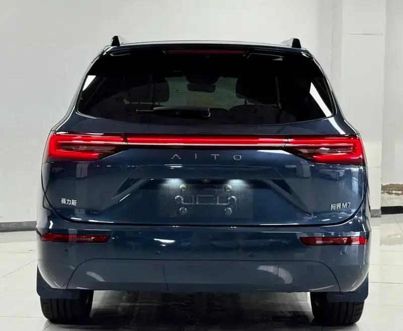 Wenjie M7 2024 Ultra Six-Seat Rear-Wheel Drive Intelligent Driving Edition — миниатюра 4
