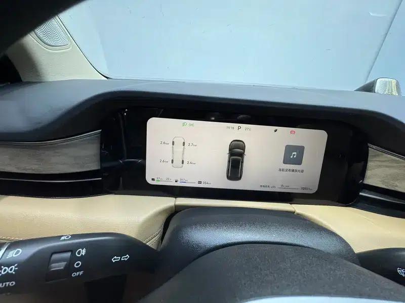 Wenjie M7 2022 AWD Luxury Edition — миниатюра 15