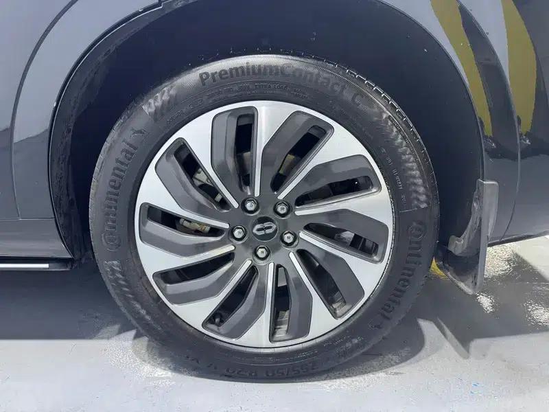 Wenjie M7 2022 AWD Luxury Edition — миниатюра 9