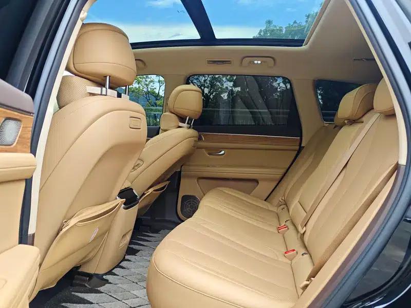 Wenjie M7 2024 Plus 5-seater 4WD — миниатюра 11
