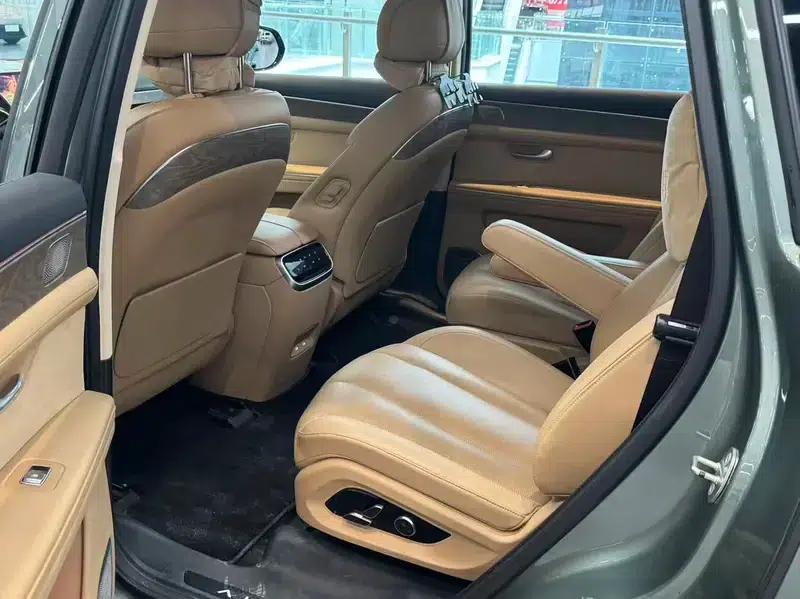 Wenjie M7 2022 Two-Wheel Drive Comfort Edition — миниатюра 9