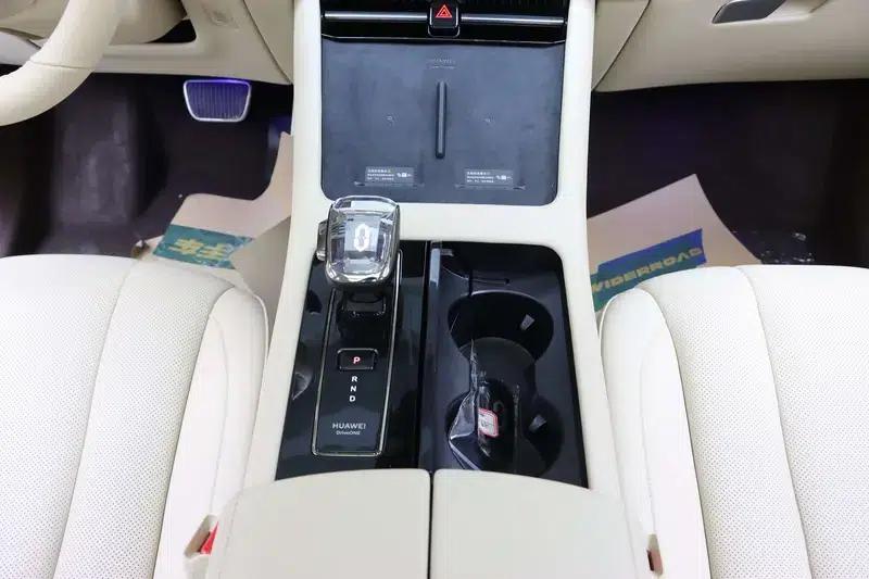Wenjie M7 2024 Max Six-Seat Four-Wheel Drive Intelligent Driving Edition — миниатюра 13