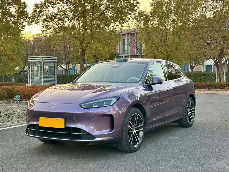 Wenjie M5 2025 Extended Range Ultra 4WD Version — миниатюра 1