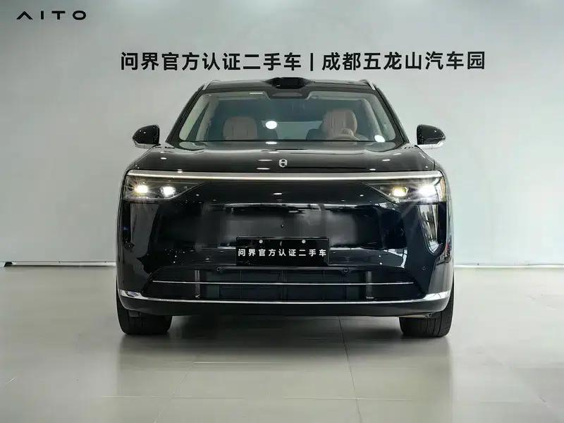 Wenjie M8 2025 Extended Range Ultra 6-Seat 4WD (192-line LiDAR) — миниатюра 2