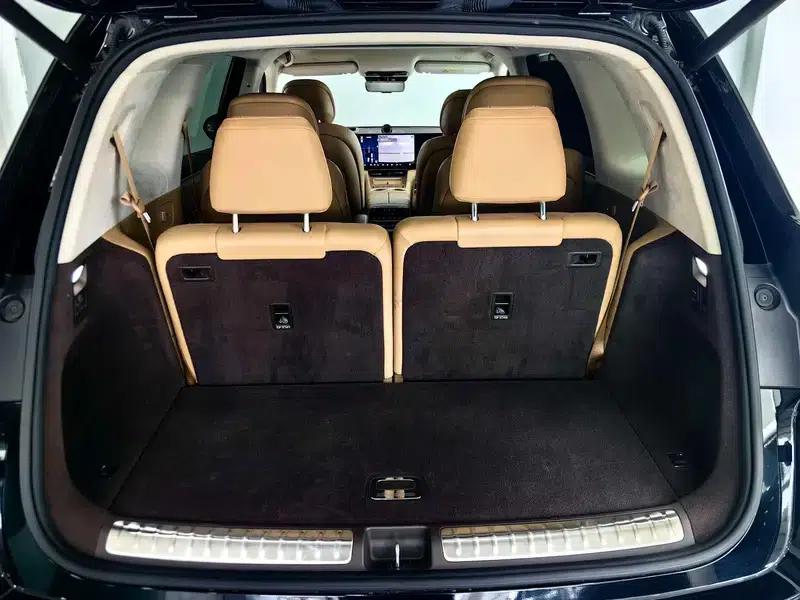 Wenjie M8 2025 Extended Range Ultra 6-Seat 4WD (192-line LiDAR) — миниатюра 19
