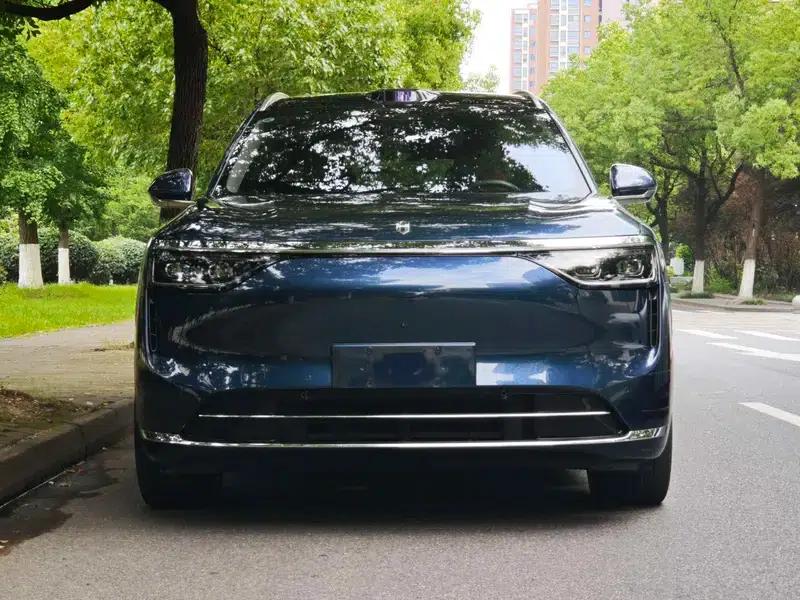 Wenjie M8 2025 Extended Range Ultra 5-Seat 4WD (192-line LiDAR) — миниатюра 2