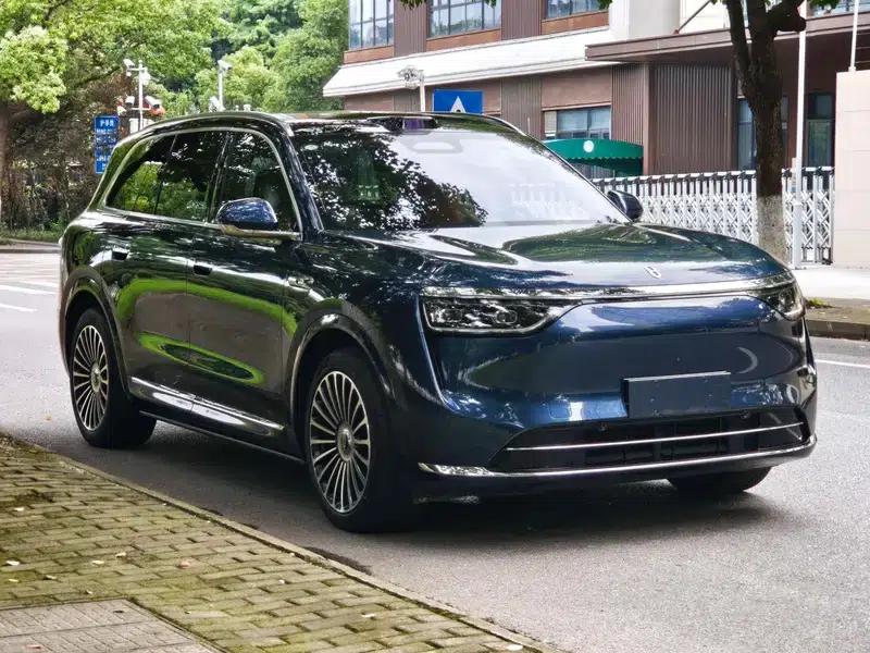 Wenjie M8 2025 Extended Range Ultra 5-Seat 4WD (192-line LiDAR) — миниатюра 3