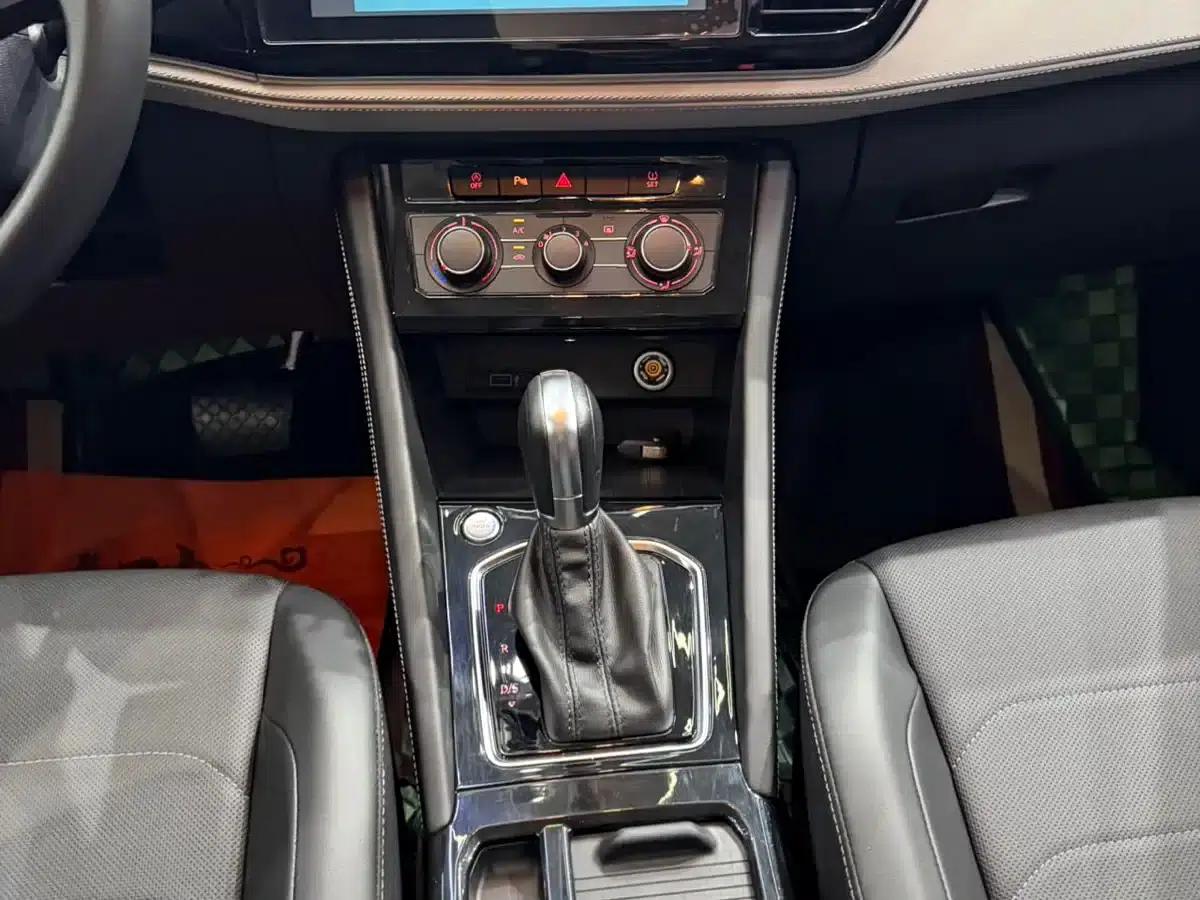 Jetta VS5 2022 280TSI Automatic Enjoyment Edition — миниатюра 12
