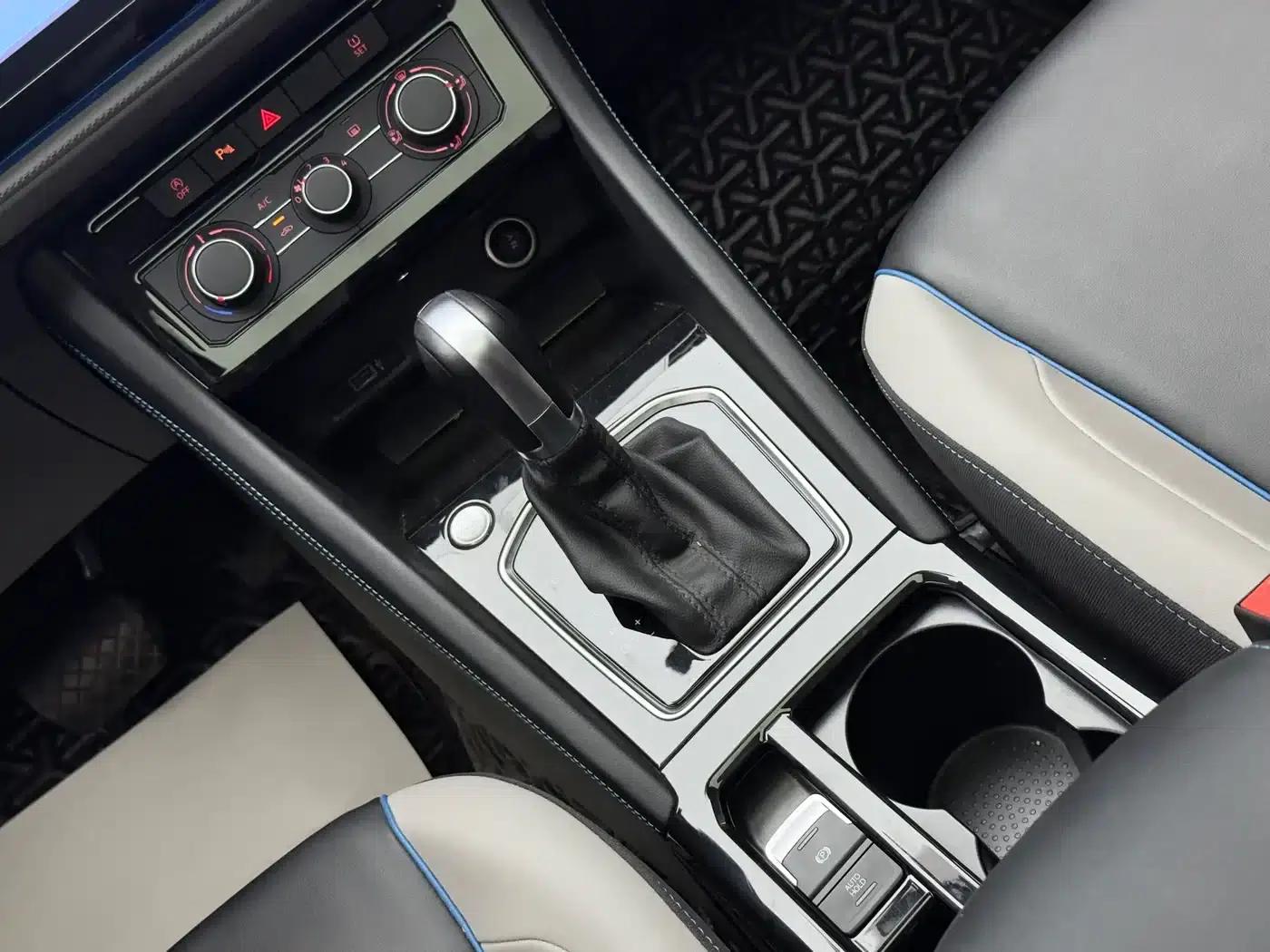 Jetta VS5 2022 280TSI Automatic Enjoyment Edition — миниатюра 17
