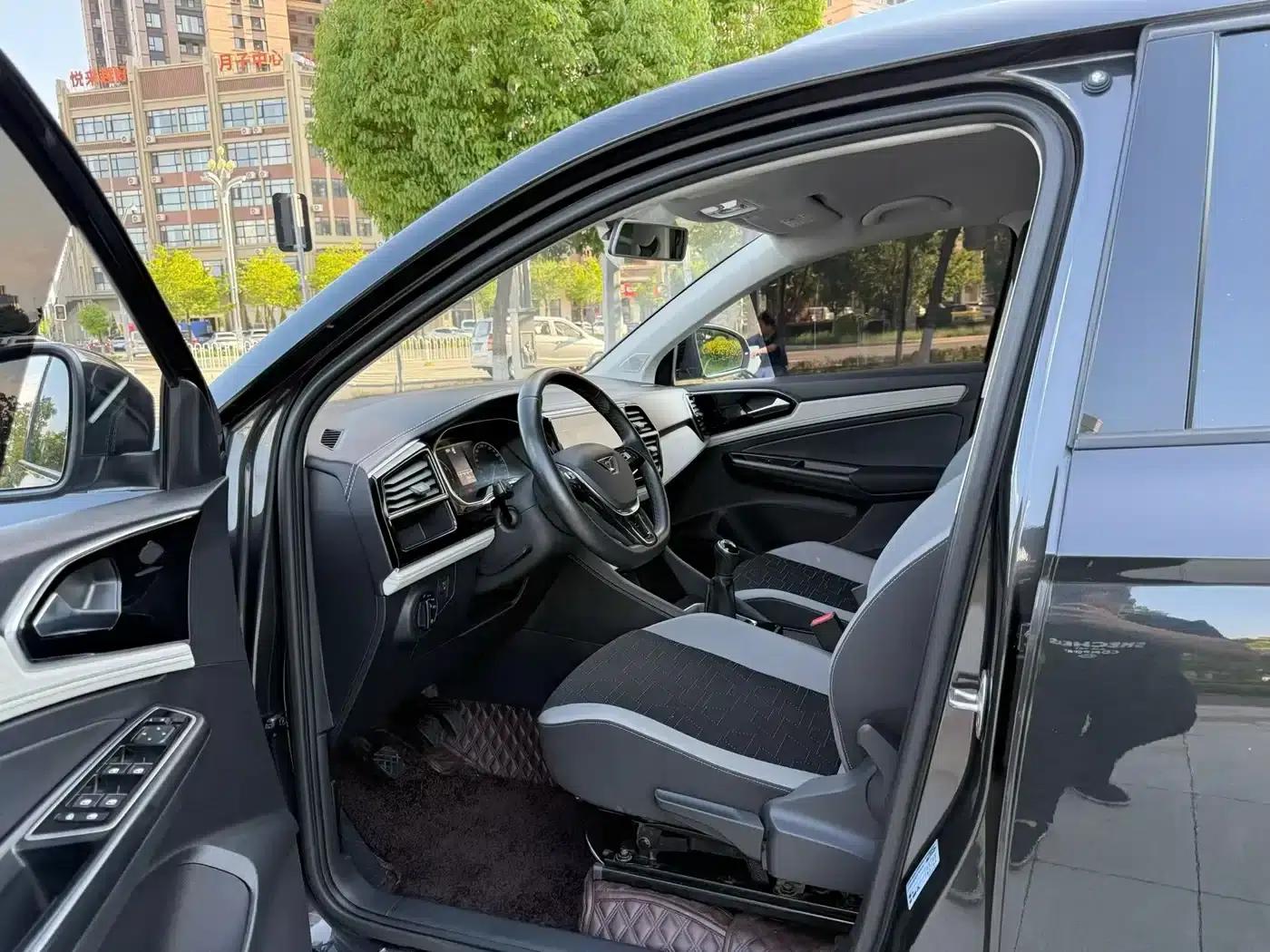 Jetta VS5 2023 280TSI Manual Entry-level Model — миниатюра 4