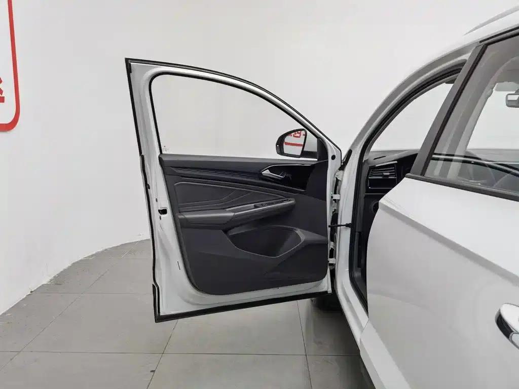 Jetta VS5 2019 280TSI Automatic Enjoyment Edition — миниатюра 8