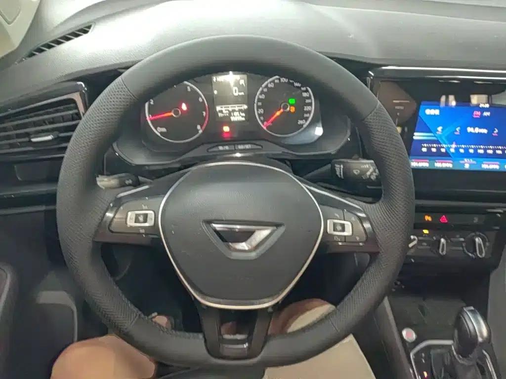 Jetta VS5 2019 280TSI Automatic Enjoyment Edition — миниатюра 11