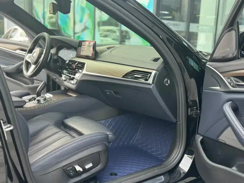 BMW 5 Series (Imported) 2019 530i M Sport Package — миниатюра 10
