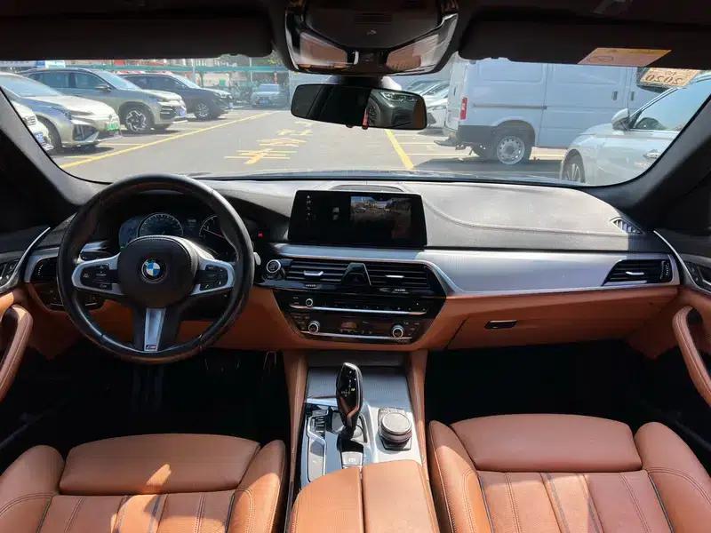 2018 BMW 5 Series (Imported) 525i M Sport Package — миниатюра 15