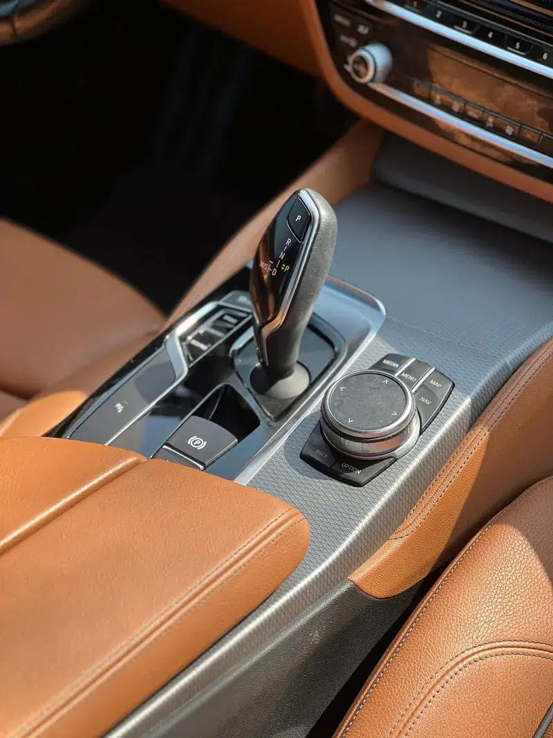2018 BMW 5 Series (Imported) 525i M Sport Package — миниатюра 17